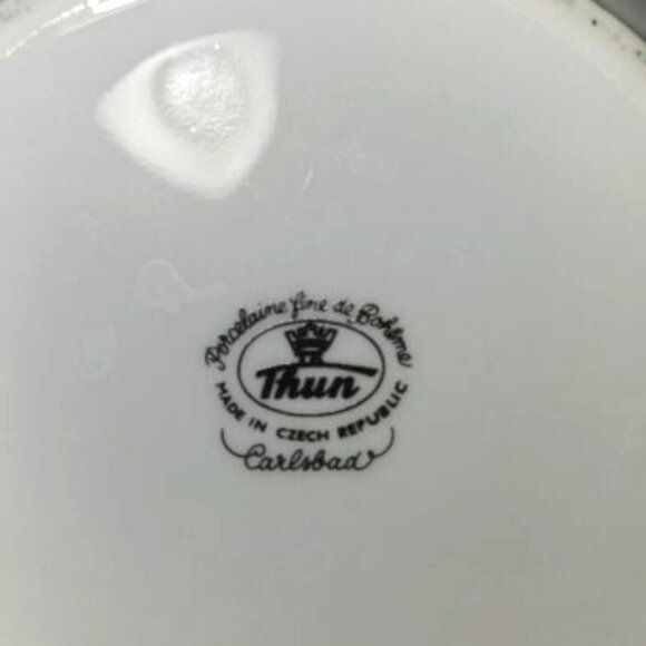 Thun Carlsbad Morning Glory Pattern fine porcelain teapot in the potbelly style - Picture 15 of 15